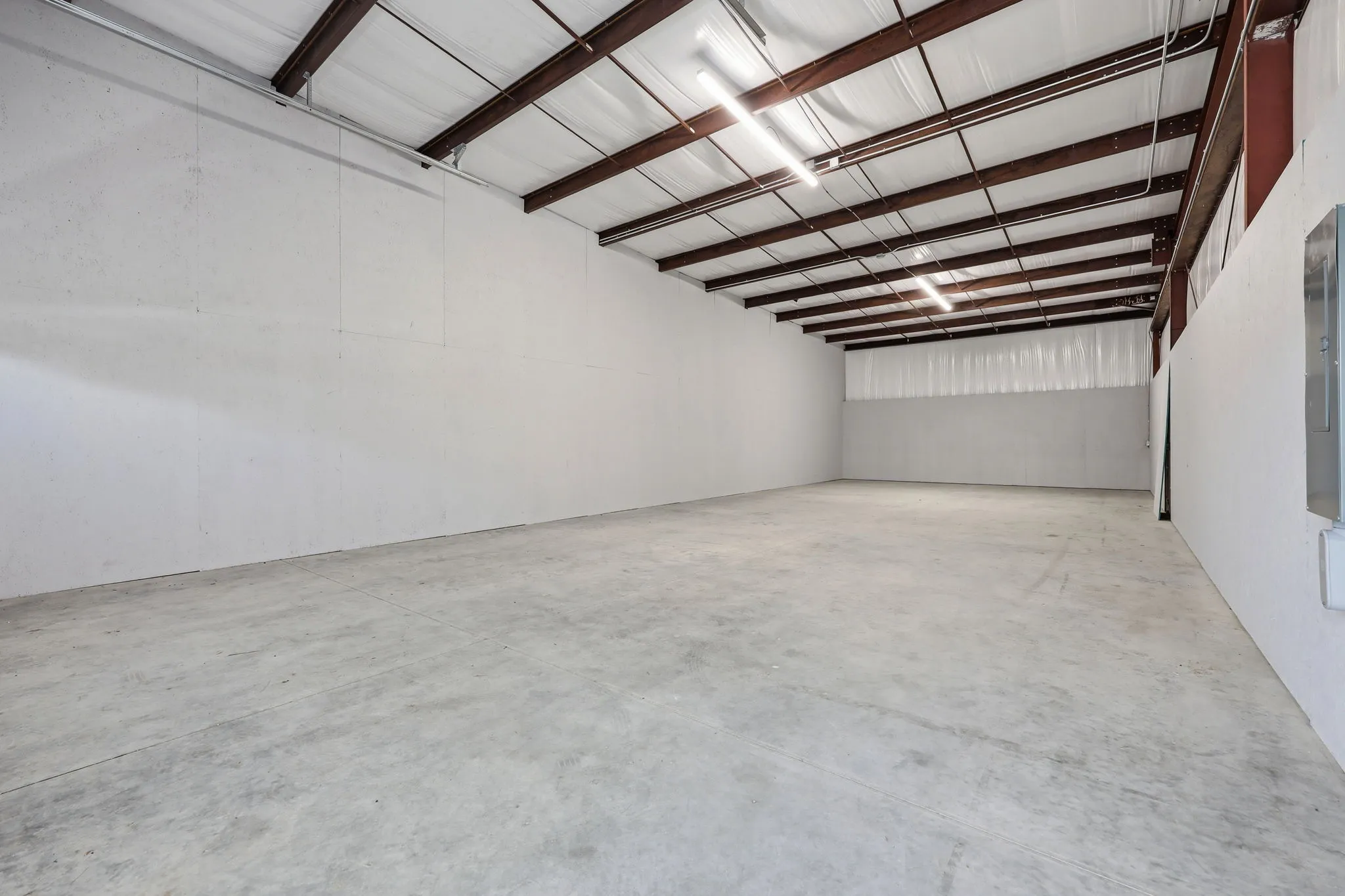 apartment image 10